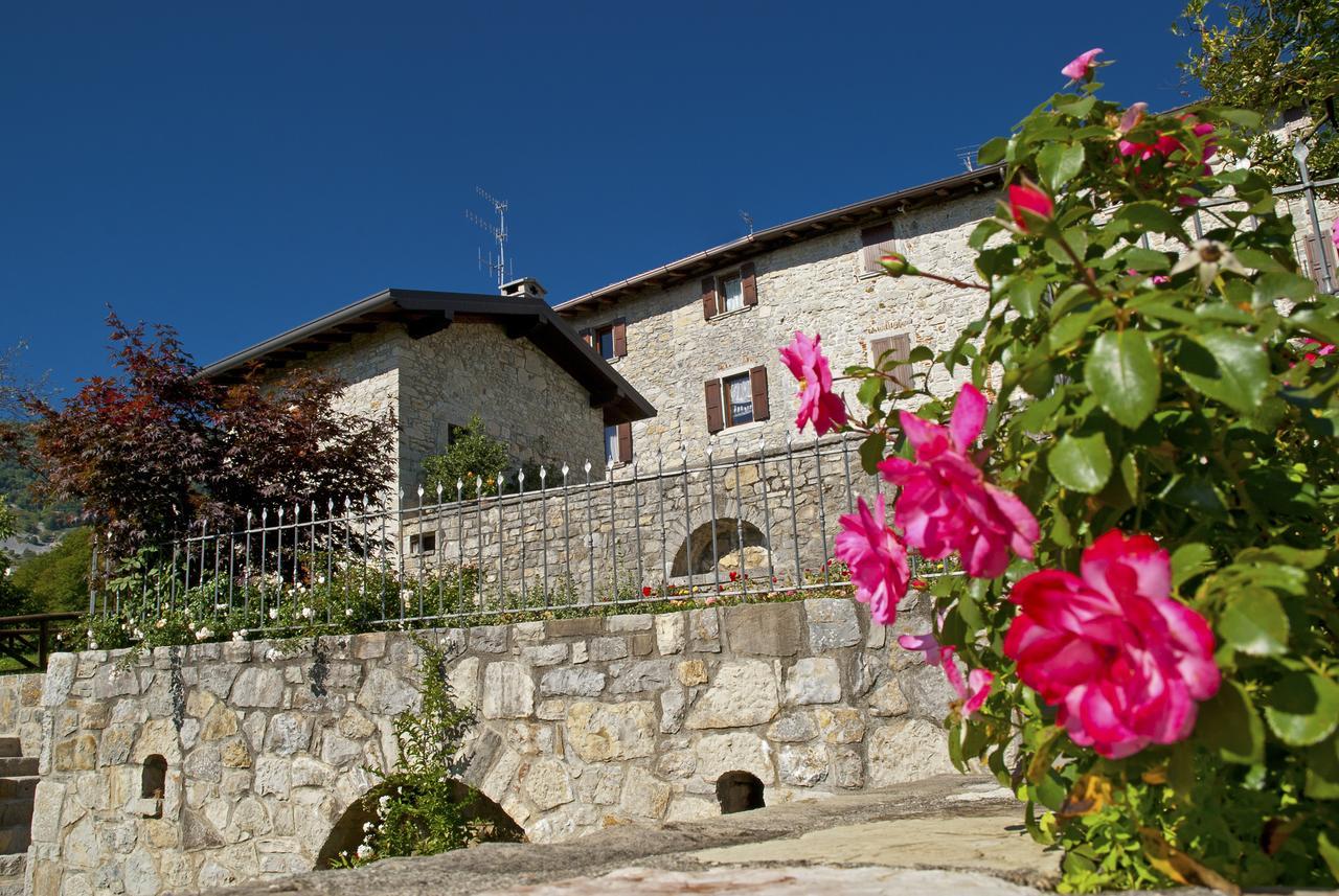 Ca' Baetti L'Antico Borgo Bed and Breakfast Roncola Exteriör bild