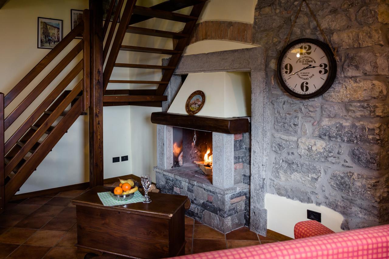 Ca' Baetti L'Antico Borgo Bed and Breakfast Roncola Exteriör bild