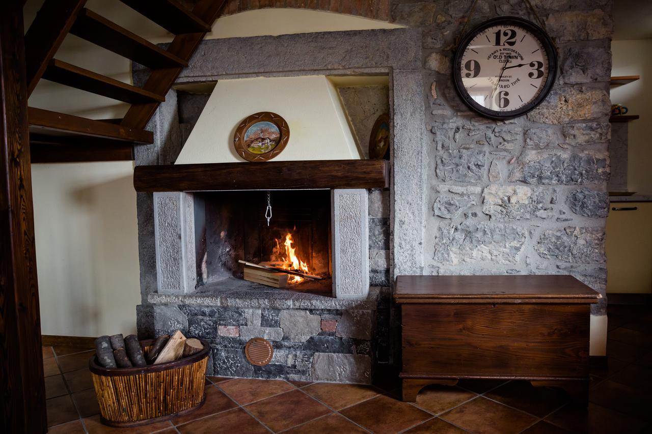 Ca' Baetti L'Antico Borgo Bed and Breakfast Roncola Exteriör bild