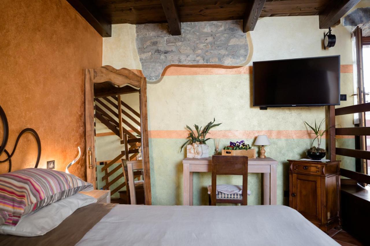 Ca' Baetti L'Antico Borgo Bed and Breakfast Roncola Exteriör bild